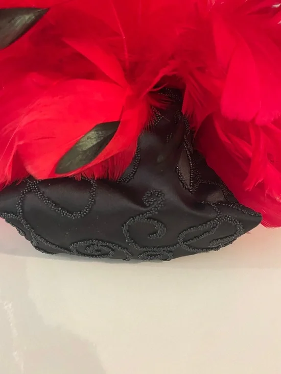 Red Feathered Cocktail Purse - Picture 2 of 8